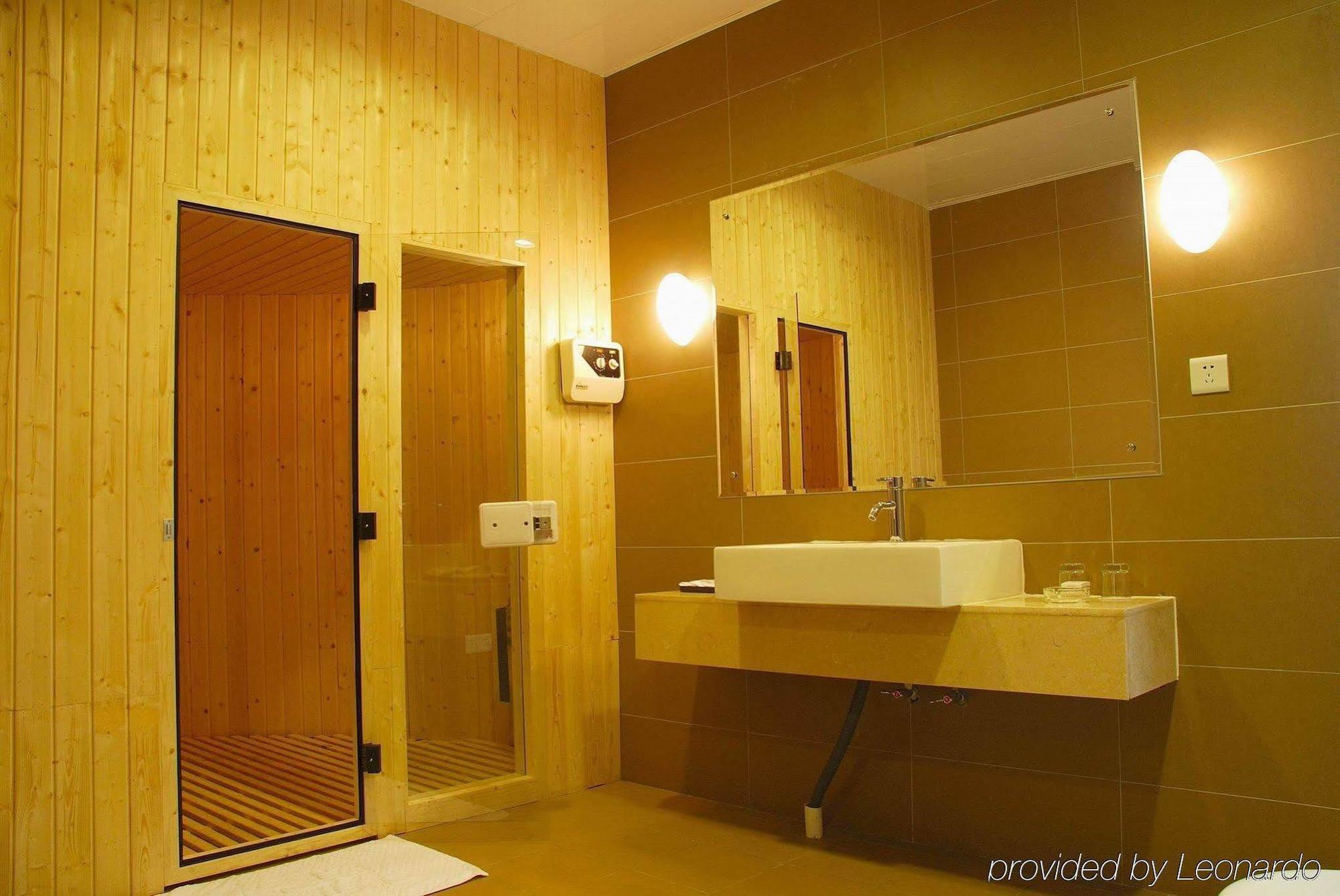 Vienna Hotel Guangzhou Shaheding Metro Station Kamer foto